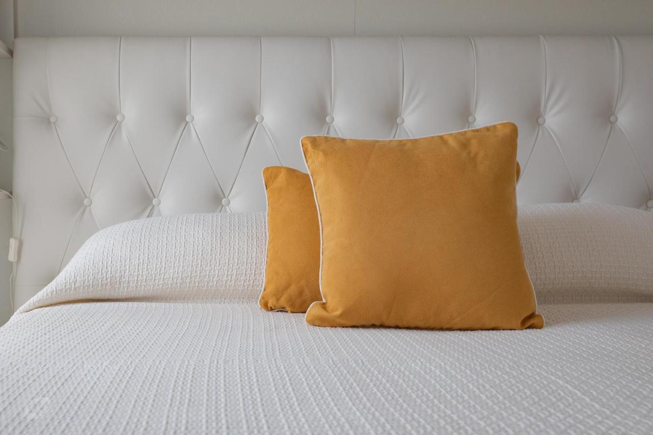 Elena House White Apartment 비아레지오 외부 사진