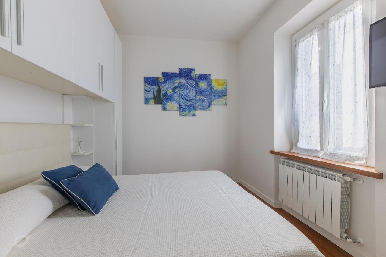 Elena House White Apartment 비아레지오 외부 사진
